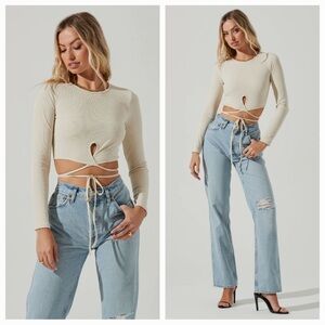 ASTR THE LABEL ELANIA TIE WAIST LONG SLEEVE TOP Bone xs like new